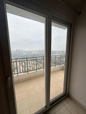 Room in 2 BHK Apartment at Saviour Green Arch, Tech Zone 4 Greater Noida – for Rent