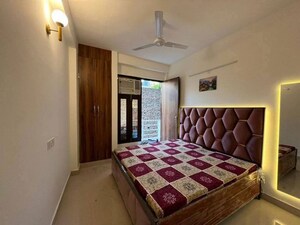 1 BHK Builder Floor For Rent in Saket