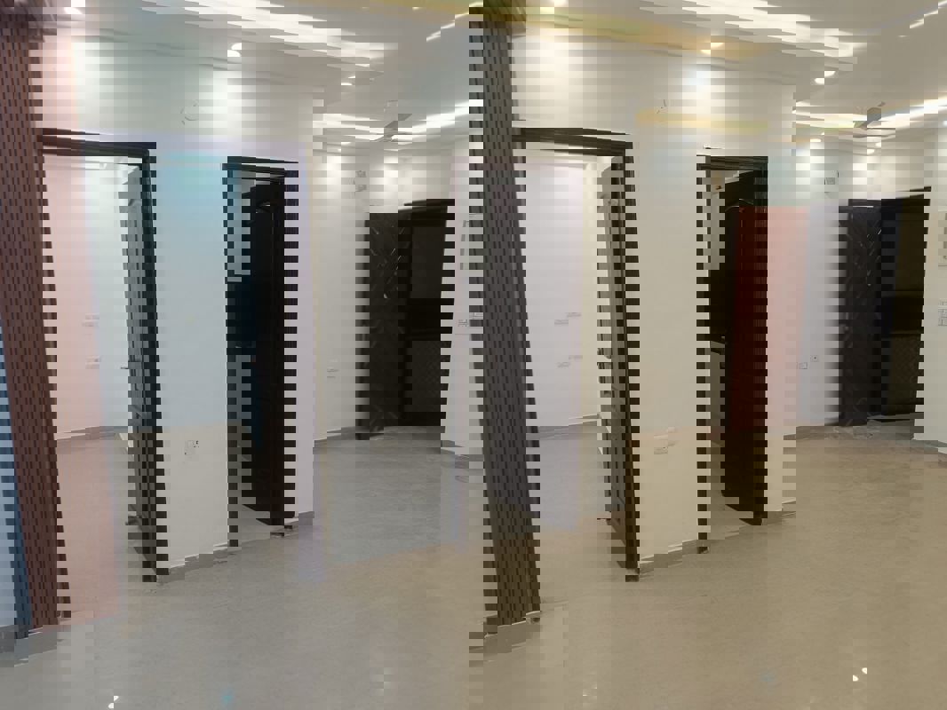 2.5 BHK 1235 Sq.Ft. Apartment in Uninav Heights Phase I