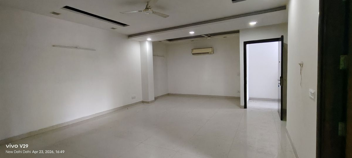 4 BHK + Pooja Room,Servant Room,Extra Room,Store Room Builder Floor For Sale in Greater Kailash I