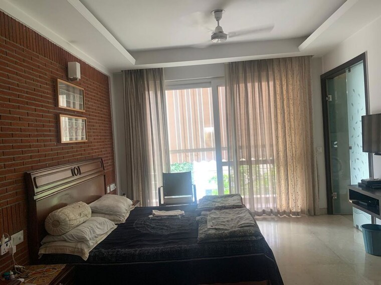 Living Room, hauz khas 3 Bedroom 500 Sq.Yd. Builder Floor In Hauz Khas Delhi 10331058