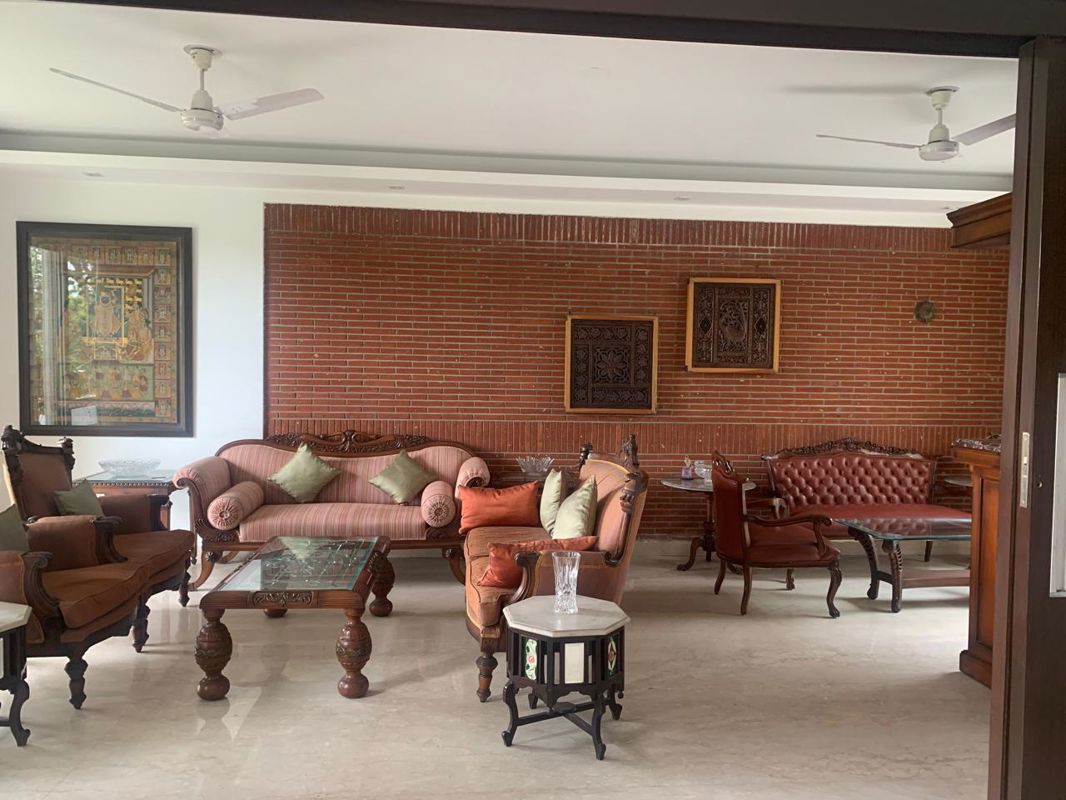 3 BHK + Pooja Room,Servant Room,Study Room,Extra Room,Store Room Builder Floor For Sale in Hauz Khas