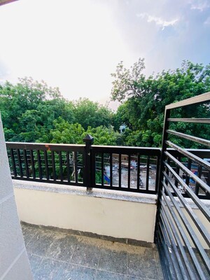 Balcony in Studio Builder Floor at Sector 45 – for Rent