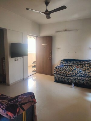 Bedroom in 2 BHK Apartment at Pate West Coast Park, Shivane – for Rent