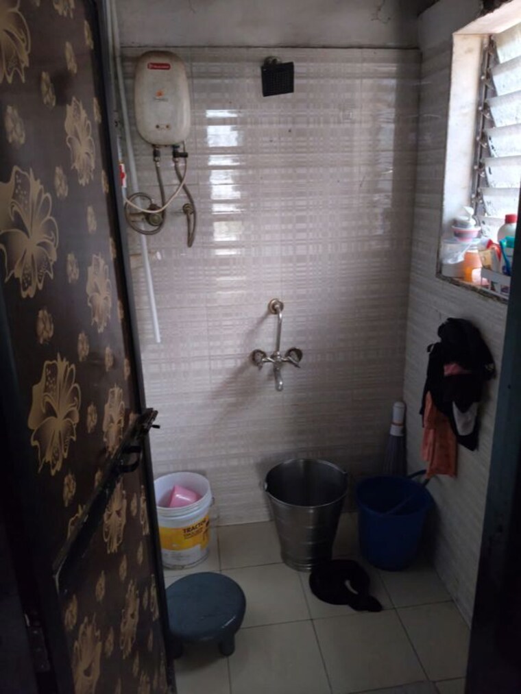 Bathroom, guru-sankalp-chs 1 Bedroom 550 Sq.Ft. Apartment In New Panvel Navi Mumbai 10331732