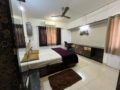 2.5 BHK + Servant Room,Extra Room Apartment For Rent in Disha Horizon