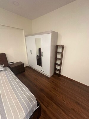 Room in 2.5 BHK Apartment at Disha Horizon, Viman Nagar – for Rent