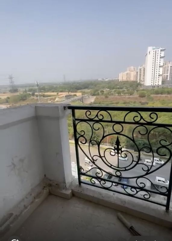 1 BHK 750 Sq.Ft. Apartment in Sunworld Arista