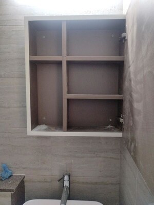 Room in 2.5 BHK Apartment at Goyal Orchid Piccadilly, Thanisandra Main Road – for Rent