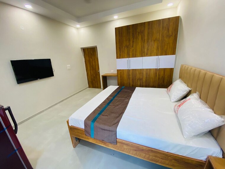 Bedroom, medi city Studio 656 Sq.Ft. Builder Floor In Medi City Gurgaon 10331758