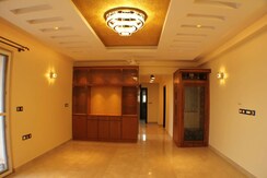 4 BHK + Servant Room Apartment For Rent in Prestige Misty Waters