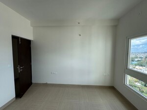 Room in 3 BHK Apartment at Karle Vario Homes, Hebbal – for Rent