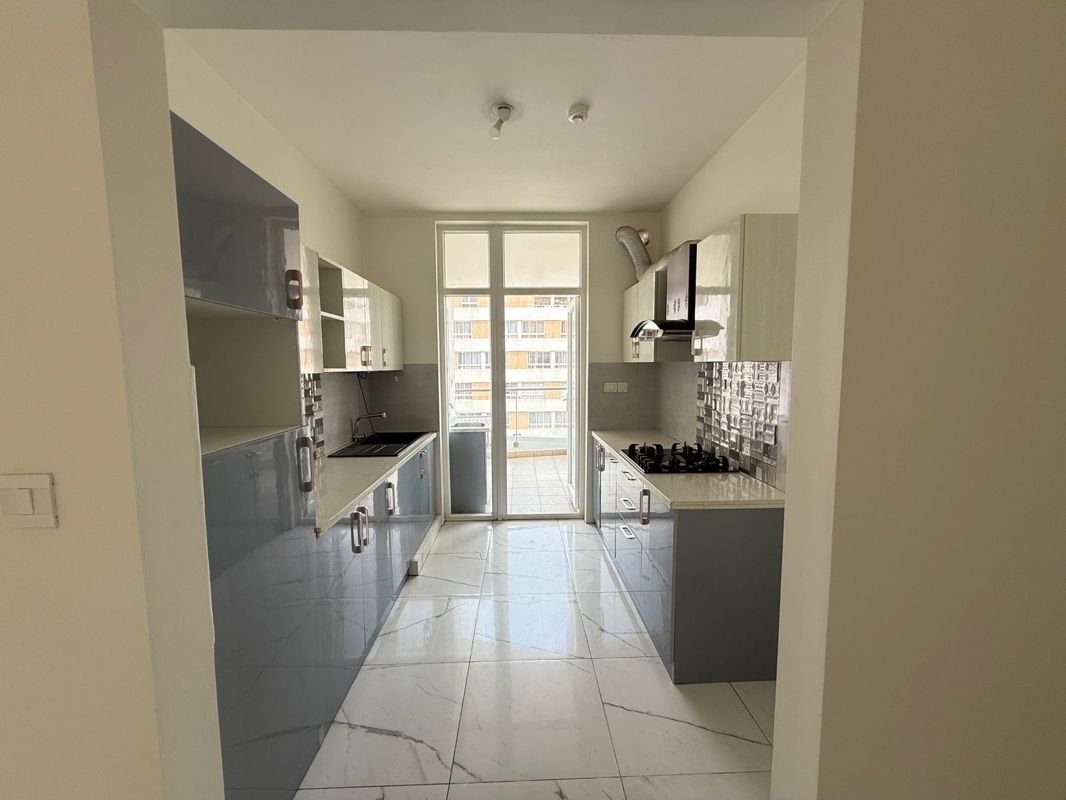 2.5 BHK + Basement 1780 Sq.Ft. Apartment in Mantri Manyata Lithos