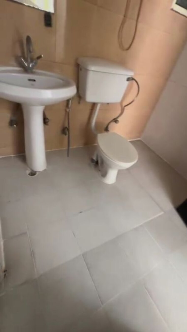 Team Area, bulland-heights 2 Bedroom 1260 Sq.Ft. Apartment In Sain Vihar Ghaziabad 10331798