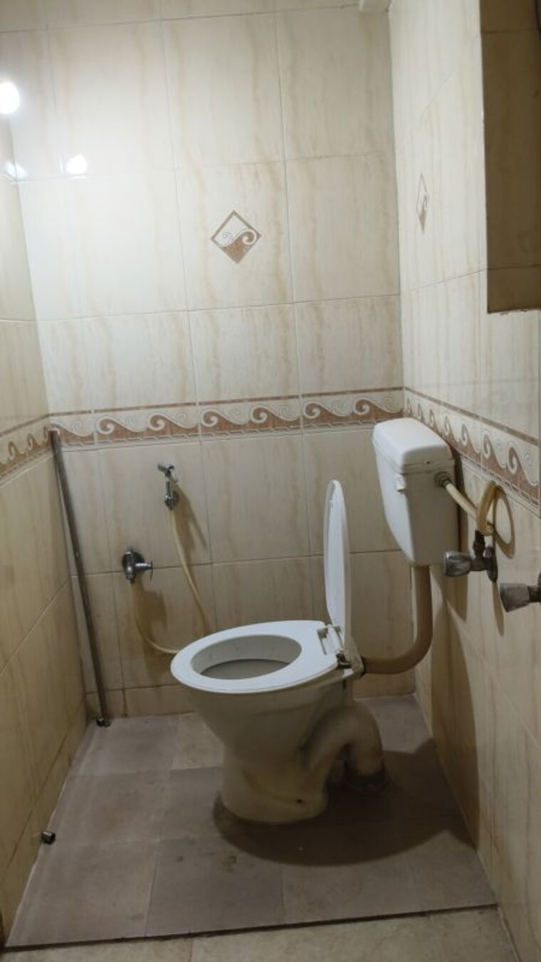 Bathroom, oakwood-hills 3.5 Bedroom 1600 Sq.Ft. Apartment In Baner Pune 10331793