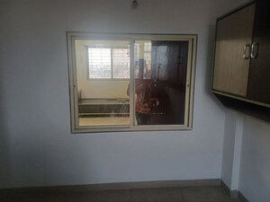 Room in 1 BHK Apartment at Wadgaon Sheri – for Rent