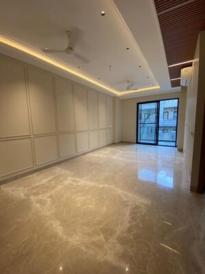 Living Room in 3 BHK Builder Floor at Green Park Extension – for Rent