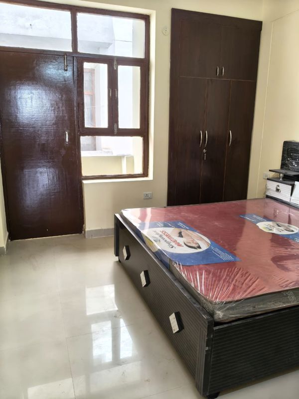 2 BHK Apartment For Rent in RLF The Park