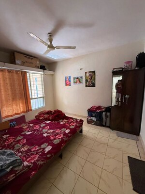 Bedroom in 1.5 BHK Apartment at Wadhwani Mayureshwar Sai Nisarg Park CHS, Pimple Saudagar – for Rent