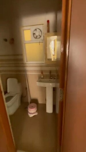 Bathroom in 4 BHK Apartment at Ashoka NCR Green Extension, Sector 1 Greater Noida – for Rent