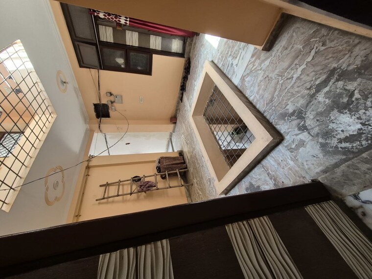 Balcony, mayur vihar 1.5 Bedroom 320 Sq.Ft. Builder Floor In Mayur Vihar Delhi 10331841