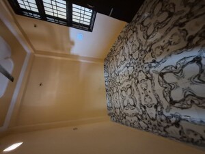 Room in 1.5 BHK Builder Floor at Mayur Vihar – for Rent