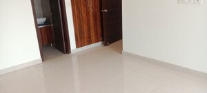 Room in 2.5 BHK Apartment at Mahagun Mirabella, Sector 79 – for Rent