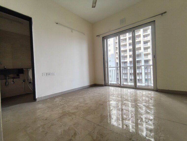Room, indiabulls-greens 1.5 Bedroom 750 Sq.Ft. Apartment In New Panvel Navi Mumbai 10331825