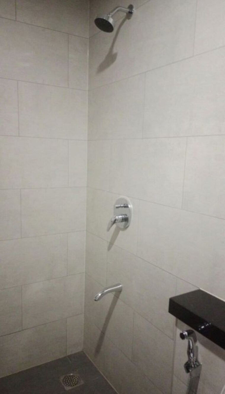 Bathroom, sobha-city-gurgaon 3 Bedroom 1711 Sq.Ft. Apartment In Sector 108 Gurgaon 10331845