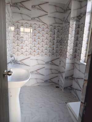 Bathroom in 2 BHK Apartment at Samiah Melrose Square, Vrindavan Yojna – for Sale