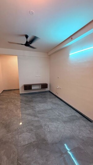 Room in 2 BHK Apartment at Goyal and Co Orchid Greens, Kannur – for Rent