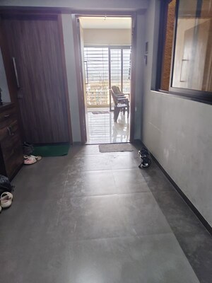 Room in 2 BHK Apartment at Platinum Emporius, Ulwe – for Rent