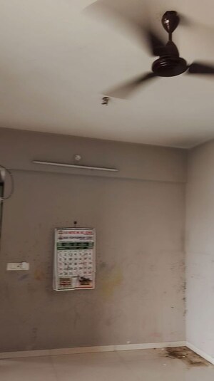 Furnished Amenities in 2 BHK Apartment at Platinum Emporius, Ulwe – for Rent