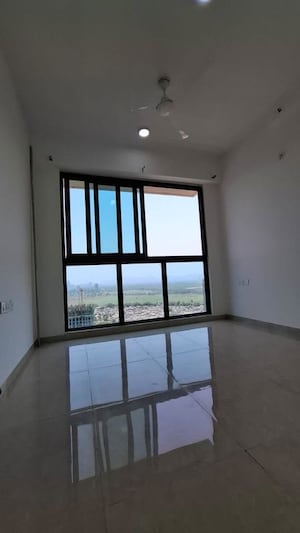 Room in 2 BHK Apartment at Runwal Bliss, Kanjurmarg East – for Rent