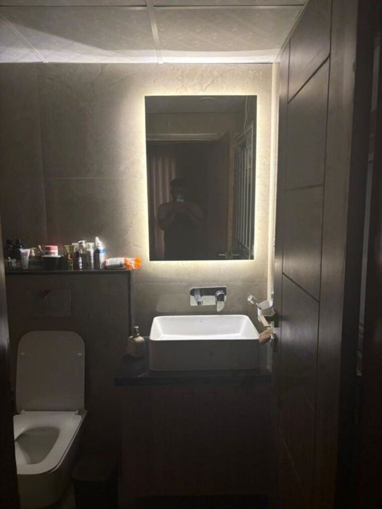 Bathroom, bhartiya-city-nikoo-homes-ii 2.5 Bedroom 1350 Sq.Ft. Apartment In Thanisandra Main Road Bangalore 10331916