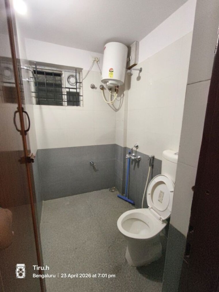Bathroom, hsr layout sector 3 2 Bedroom 1000 Sq.Ft. Independent House In Hsr Layout Sector 3 Bangalore 10331917