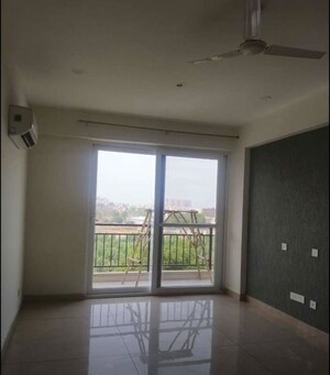 Room in 2 BHK Apartment at Maya Green Lotus Saksham, International Airport Road – for Rent
