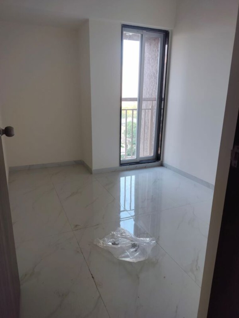 Bathroom, paradigm-zenith-pushpanjali-residency-phase-iii 1 Bedroom 400 Sq.Ft. Apartment In Ghodbunder Road Thane 10331929