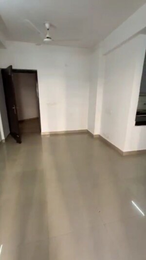 Room in 3 BHK Apartment at Fusion Homes, Tech Zone 4 Greater Noida – for Sale