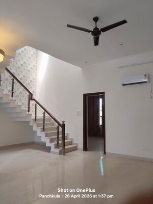 Room in 4 BHK Independent House at Sector 24 – for Sale