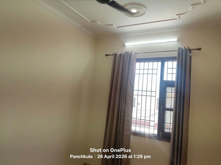 Room, sector 24 5 Bedroom 250 Sq.Yd. Independent House In Sector 24 Panchkula 10331952