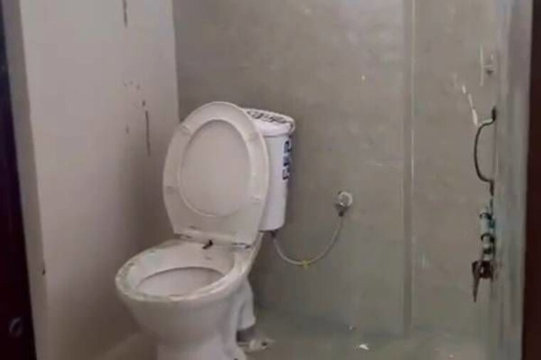 Bathroom, rps-savana 3 Bedroom 1661 Sq.Ft. Apartment In Sector 88 Faridabad 10303996