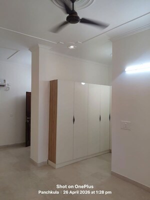 Room in 6 BHK Independent House at Sector 24 – for Sale