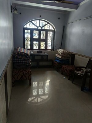 Living Room in 2 BHK Apartment at Arun Vihar Sector 37, Sector 37 – for Rent