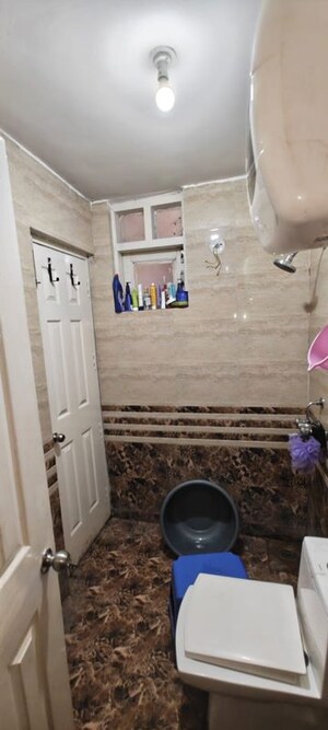 Bathroom in 3 BHK Builder Floor at TDI The Grand Retreat, Sector 88 – for Sale