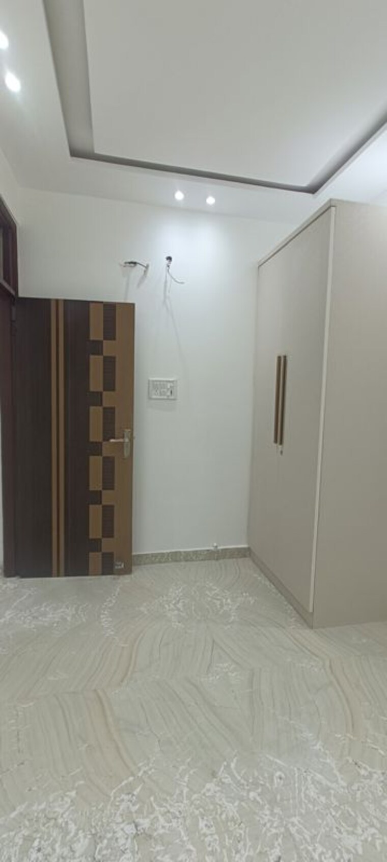 Room, rohini sector 8 1 Bedroom 300 Sq.Ft. Builder Floor In Rohini Sector 8 Delhi 10316962