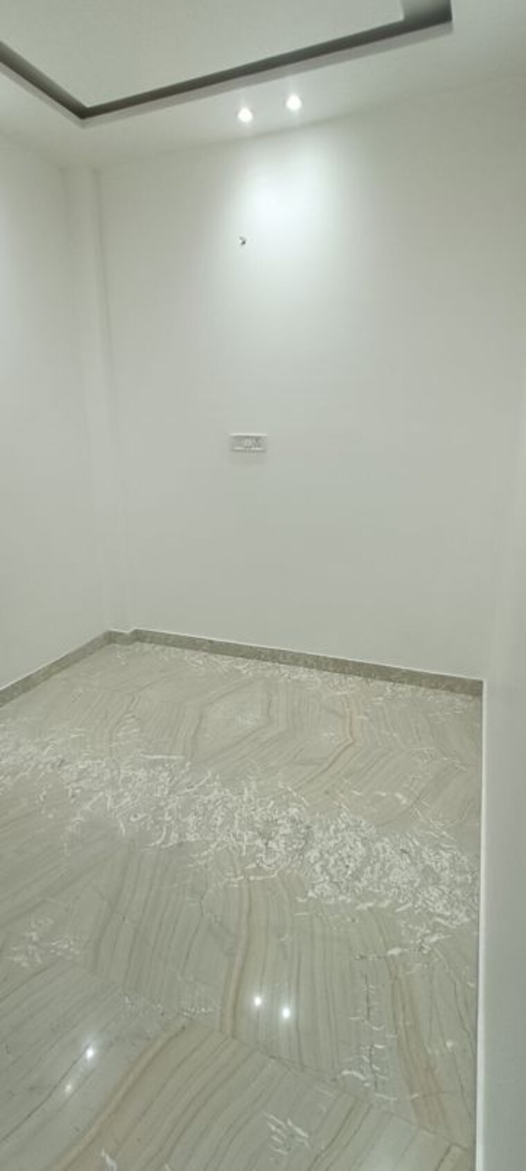 Room, rohini sector 8 1 Bedroom 300 Sq.Ft. Builder Floor In Rohini Sector 8 Delhi 10316962