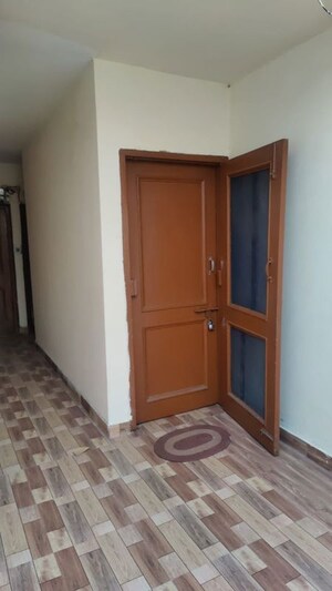 Room in 1 BHK Builder Floor at Sector 23 – for Rent