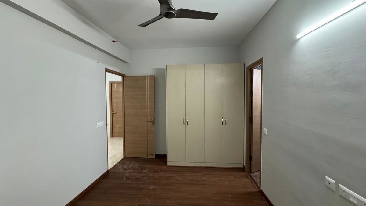 https://img.squareyards.com/secondaryPortal/optImages/IN_639128136776688061-2604260321172117.jpg