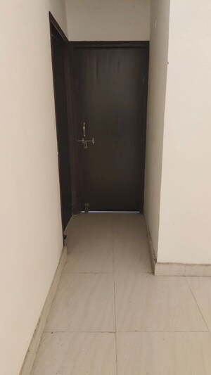 Room in 3 BHK Apartment at Samiah Melrose Square, Vrindavan Yojna – for Sale